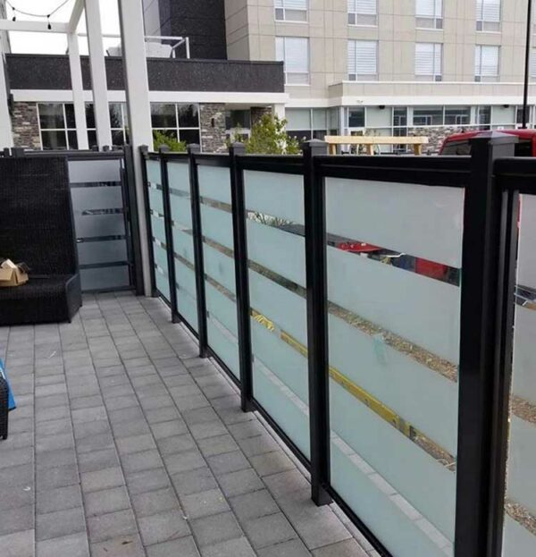 Glass Railings- Deck Glass Railings Installed in Toronto-East York